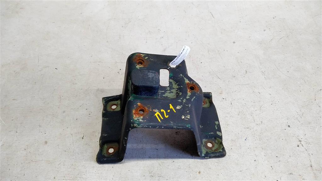 Mitsubishi Pajero II (1991—1997) для Крепление запасного колеса