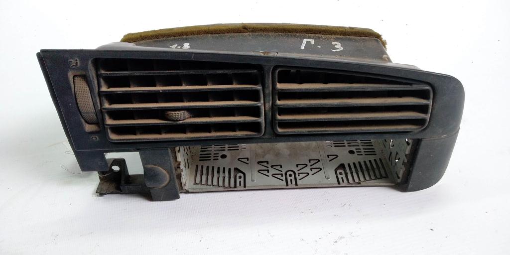 VOLKSWAGEN Golf Mk3 (1991—2000) для Рамка магнитолы