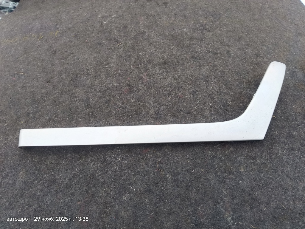 KIA Ceed JD (2012—2015) для Накладка на обшивку двери передней левой