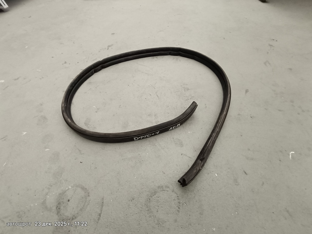 Land Rover Defender I рестайлинг (2007—2016) для Резинка рамки стекла лобового