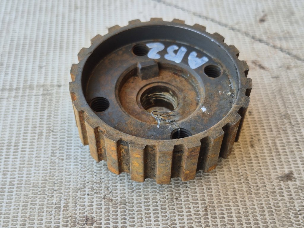 Audi 80 B2 (1978—1986) для Шестерня коленвала