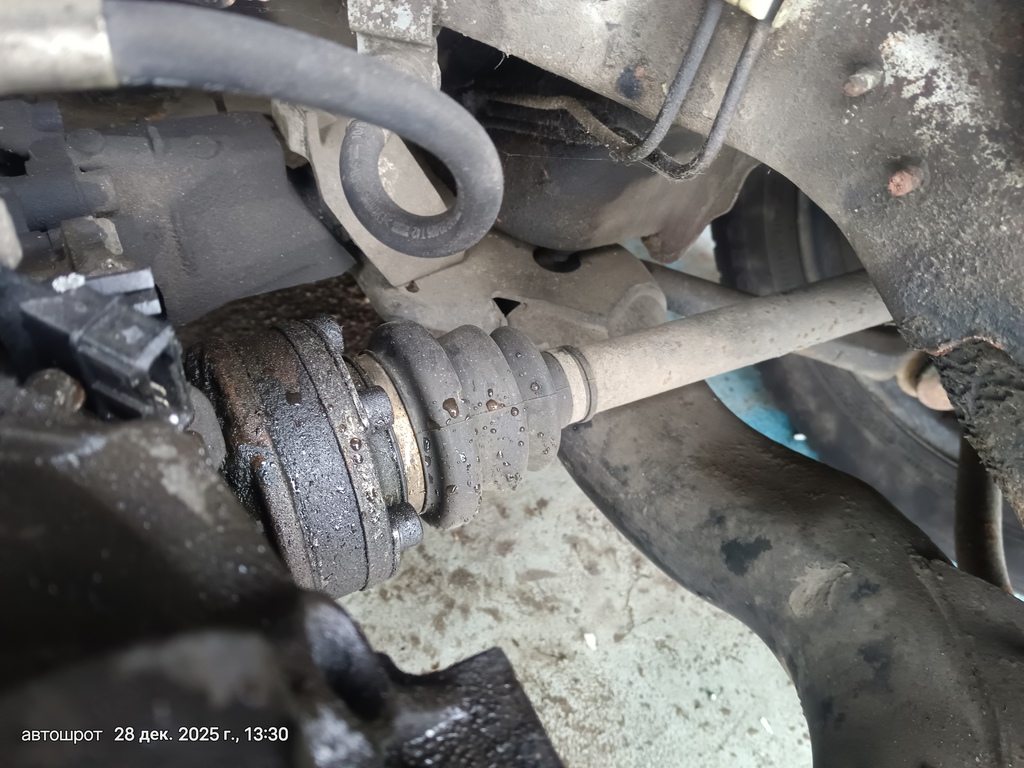 Audi 100 C4 (1990—1994) для Привод в сборе левый