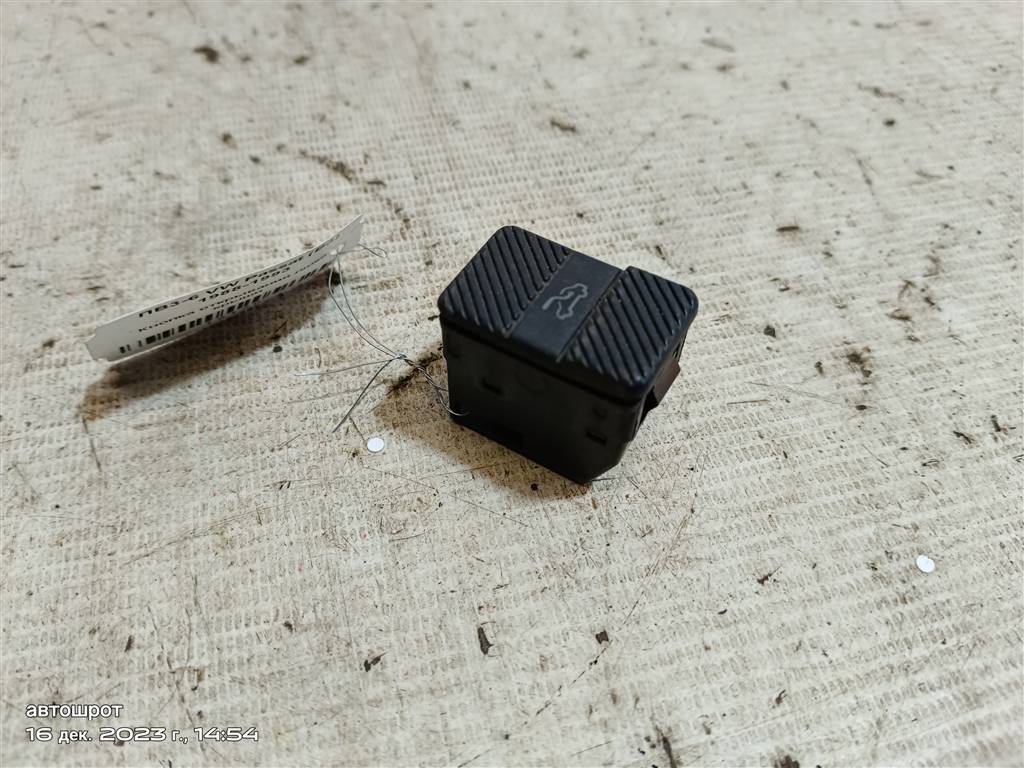 VOLKSWAGEN Passat B3 (1988—1993) для Кнопка открывания люка крыши