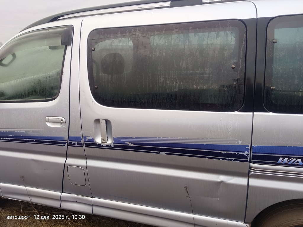 Toyota Hiace Regius I (1997—1999) для Дверь сдвижная