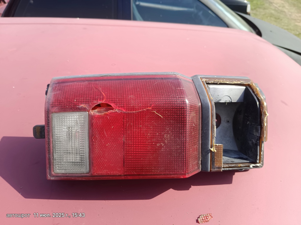 Nissan Vanette II (1985—1994) для Фонарь задний левый