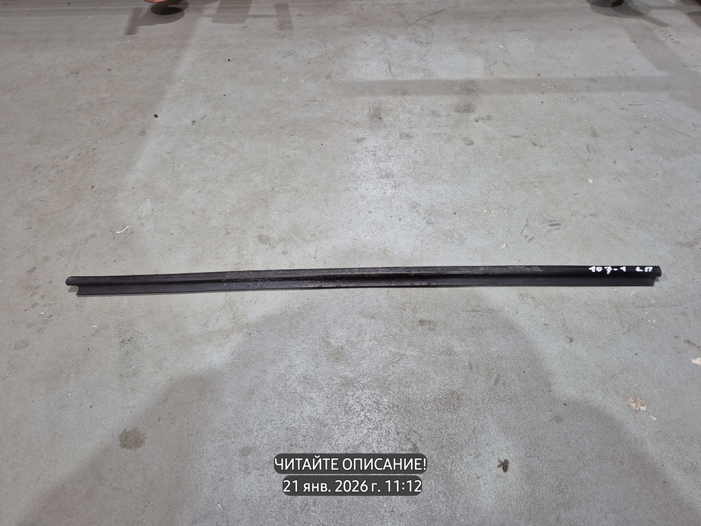Peugeot 107 I рестайлинг (2009—2012) для Молдинг стекла двери передней левой