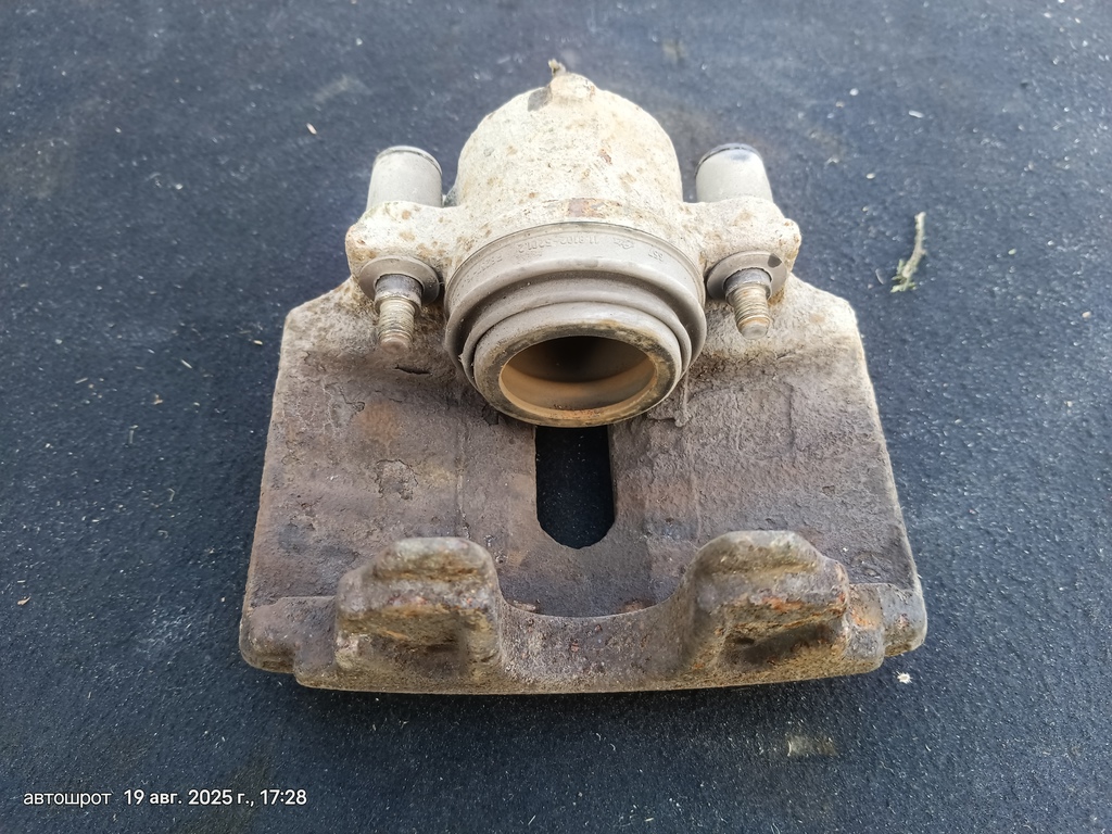 Skoda Rapid I (2012—2017) для Суппорт передний левый