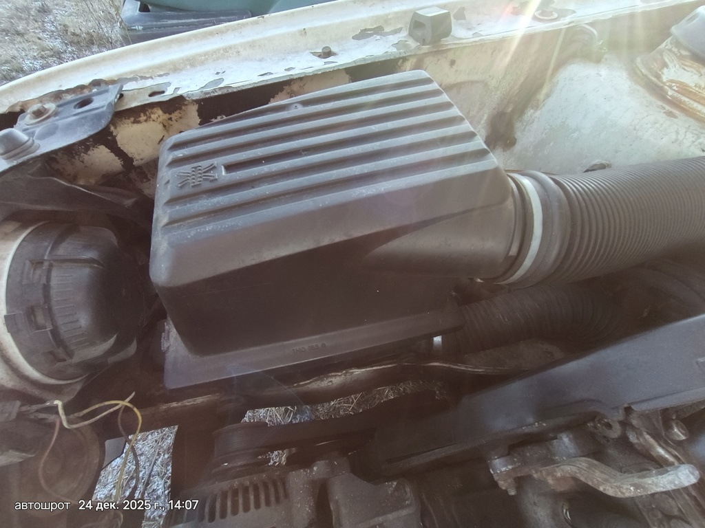 VOLKSWAGEN Vento I (1991—1998) для Корпус воздушного фильтра