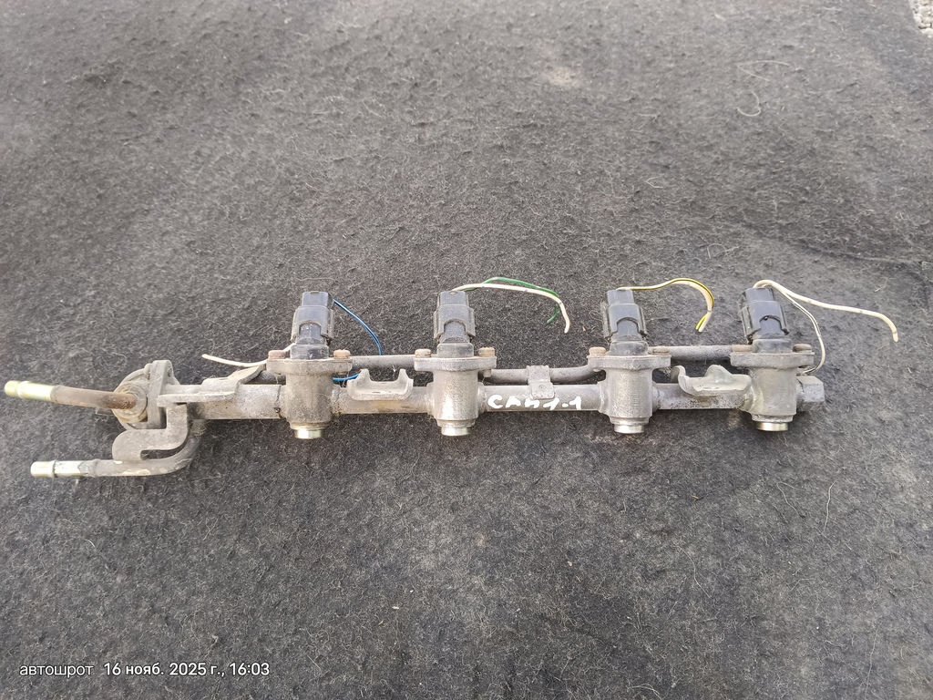 Nissan Sunny B14 (1994—1999) для Рампа топливная км-т