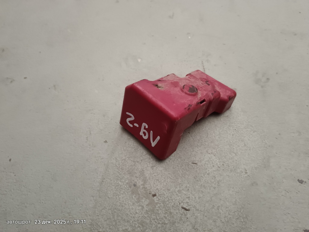 Mitsubishi Lancer IX (2000—2007) для Крышка клеммы