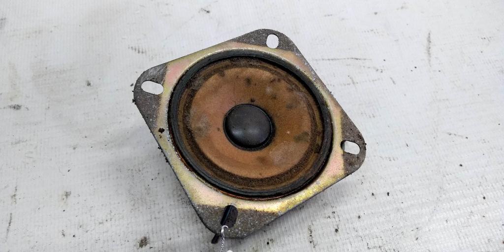 Opel Omega A (1984—1994) для Динамик