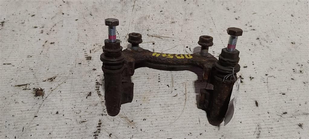 VOLKSWAGEN Passat B5 рестайлинг (2000—2005) для Скоба суппорта заднего