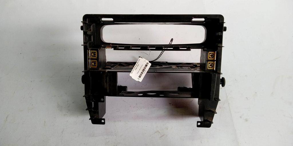 Audi A6 C4 (1994—1997) для Рамка магнитолы