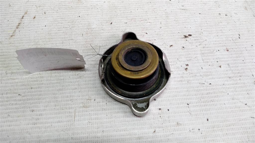 Mercedes-Benz E-класс W124/S124/C124/A124 (1984—1997) для Крышка бачка расширительного ДВС