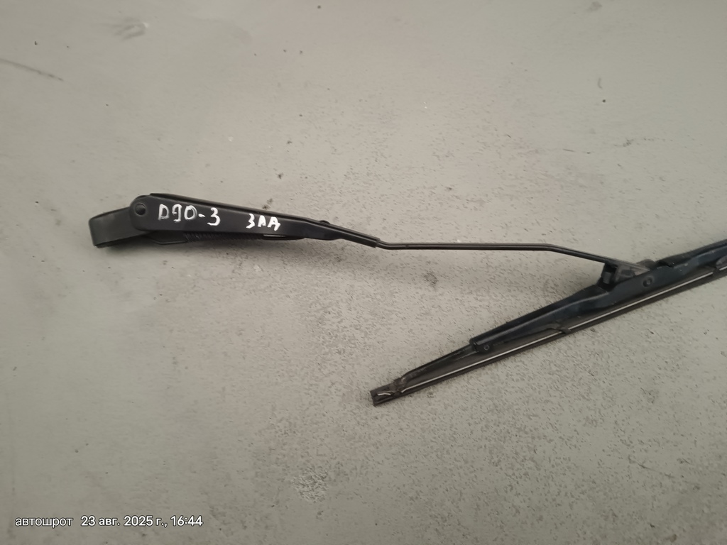 Land Rover Defender I рестайлинг (2007—2016) для Поводок стеклоочистителя заднего