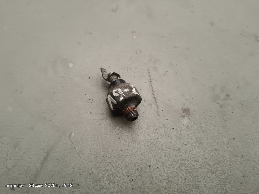 Mitsubishi Lancer IX (2000—2007) для Датчик давления масла