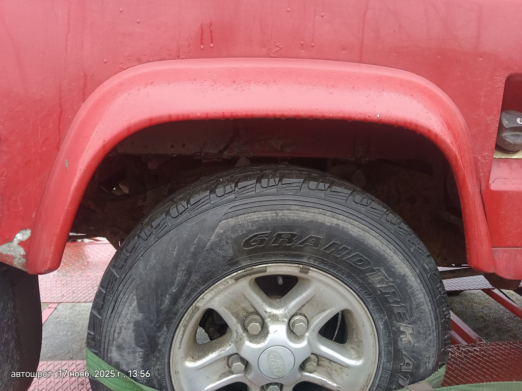 Land Rover Defender I (1983—2007) для Накладка на крыло заднее правое