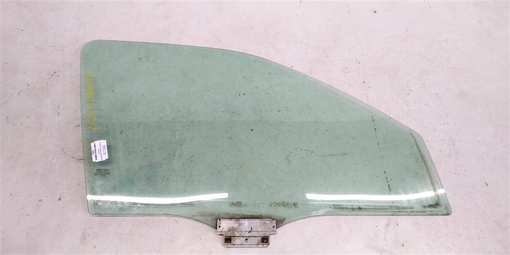 Ford Mondeo I (1993—1996) для Стекло двери передней правой