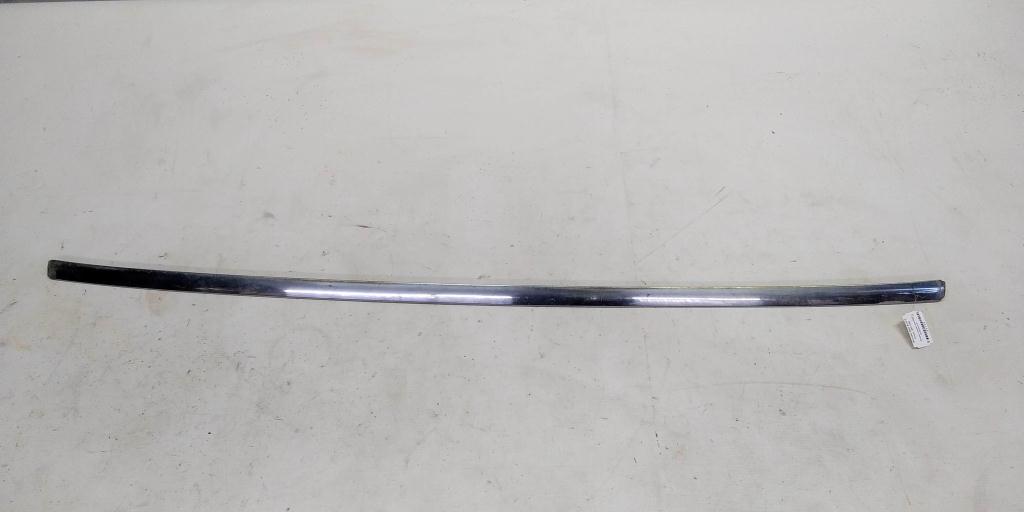 Mercedes-Benz E-класс W124/S124/C124/A124 (1984—1997) для Молдинг бампера заднего центральный