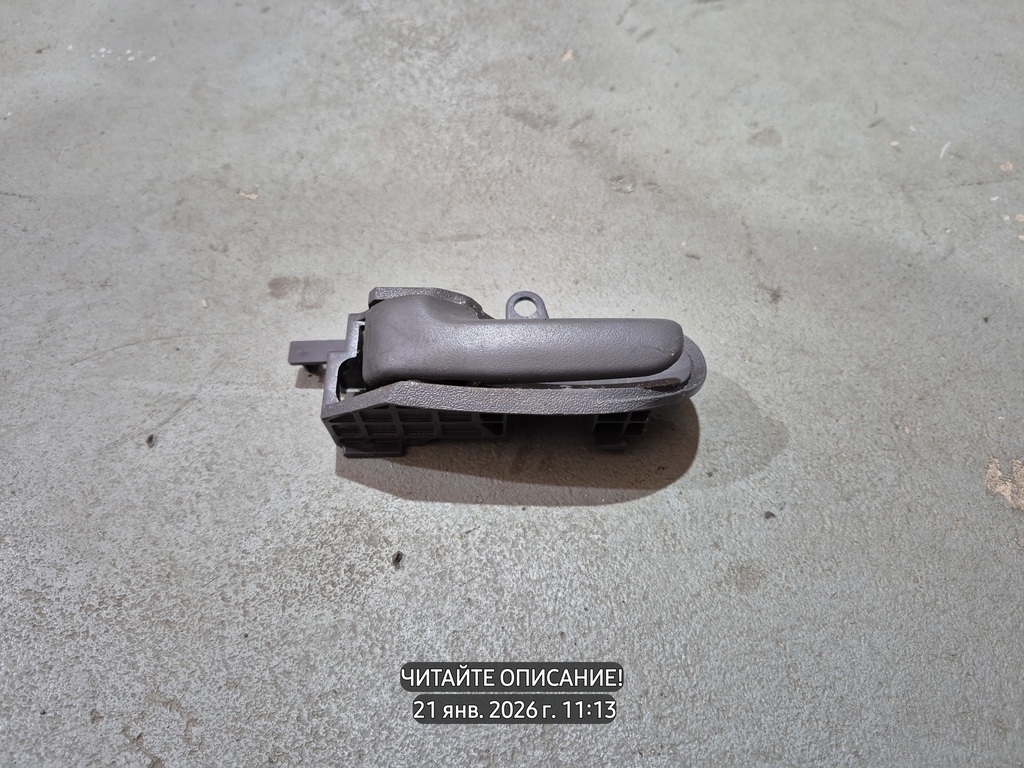 Peugeot 107 I рестайлинг (2009—2012) для Крючок двери передней левой