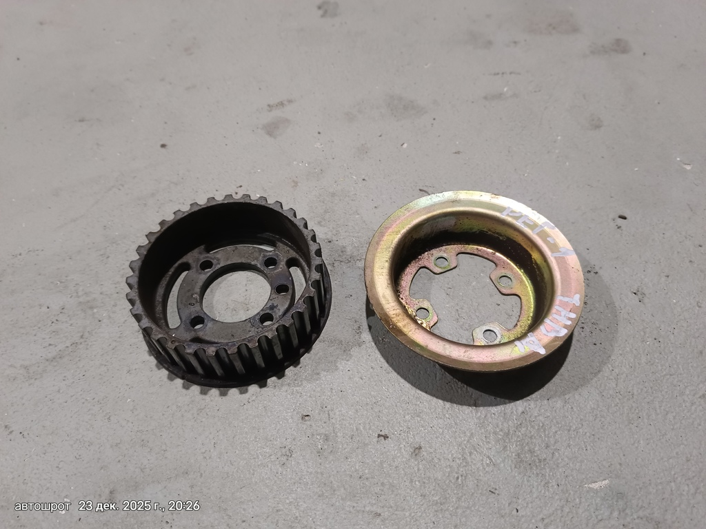 Toyota Hiace Regius I (1997—1999) для Шестерня привода ТНВД