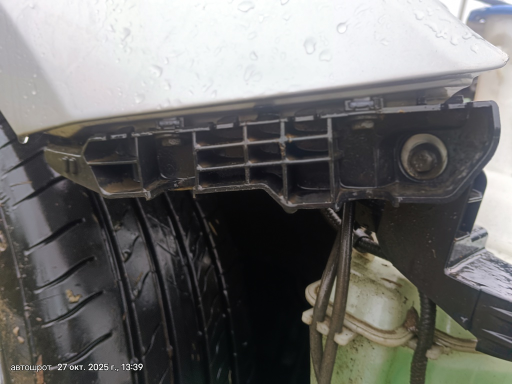 KIA Ceed JD (2012—2015) для Крепление бампера переднего правое