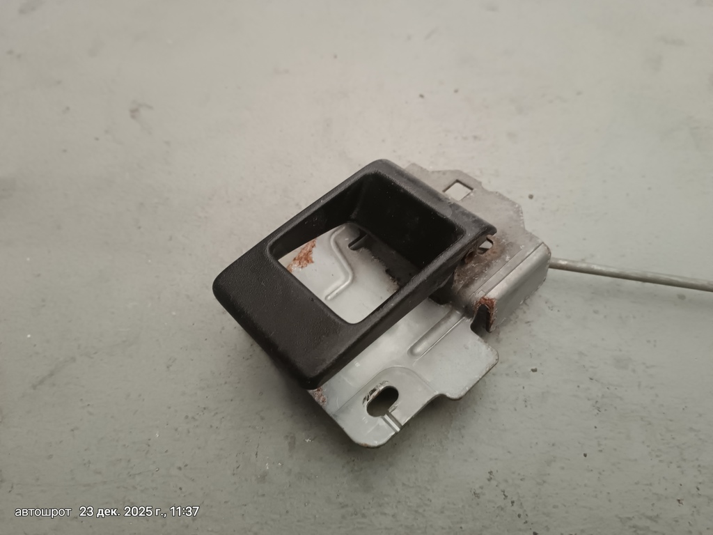 Land Rover Defender I рестайлинг (2007—2016) для Крючок двери передней правой