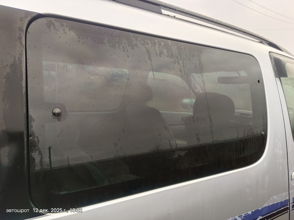 Toyota Hiace Regius I (1997—1999) для Стекло кузовное открывающееся правое