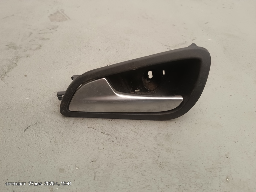 Ford Focus III (2011—2015) для Крючок двери передней левой