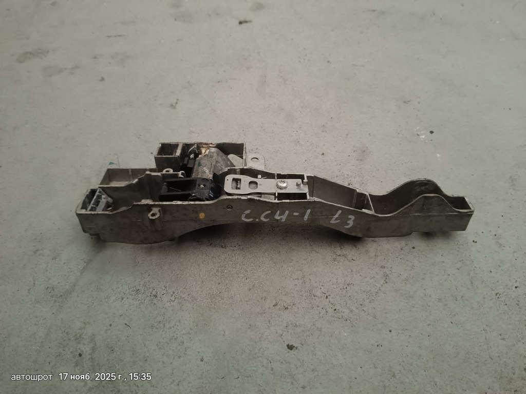 Citroen C4 I (2004—2014) для Крепление ручки двери наружней задней левой