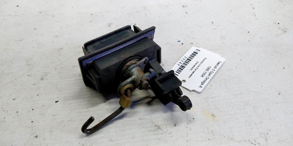 Opel Omega A (1984—1994) для Кнопка открывания багажника личинка