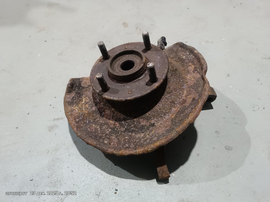 Mitsubishi Lancer IX (2000—2007) для Кулак поворотный передний левый