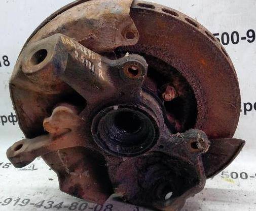 Mitsubishi Pajero II (1991—1997) для Кулак поворотный передний правый