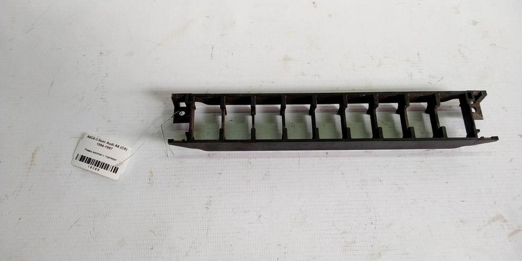 Audi A6 C4 (1994—1997) для Рамка кнопок с торпедо