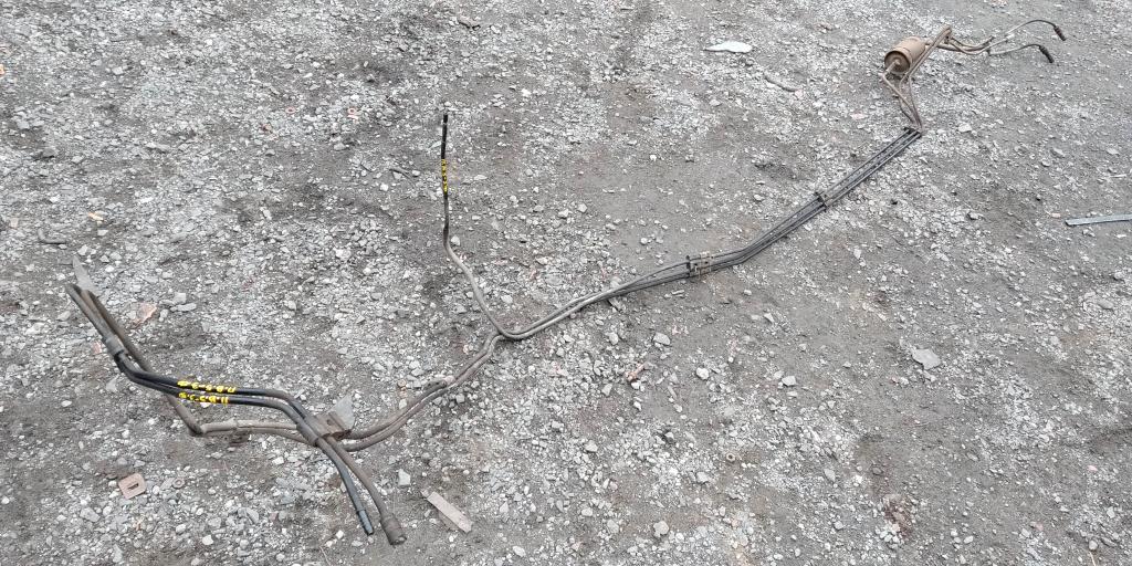 VOLKSWAGEN Passat B5 (1996—2001) для Трубка топливная