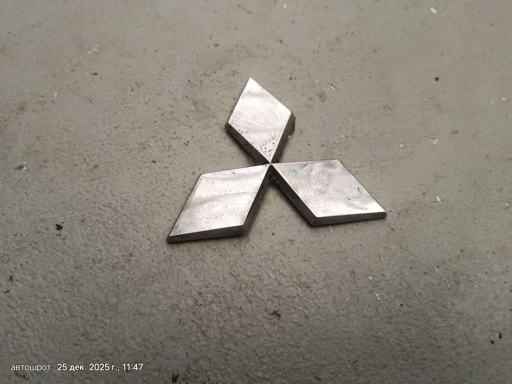 Mitsubishi Lancer IX (2000—2007) для Эмблема решетки