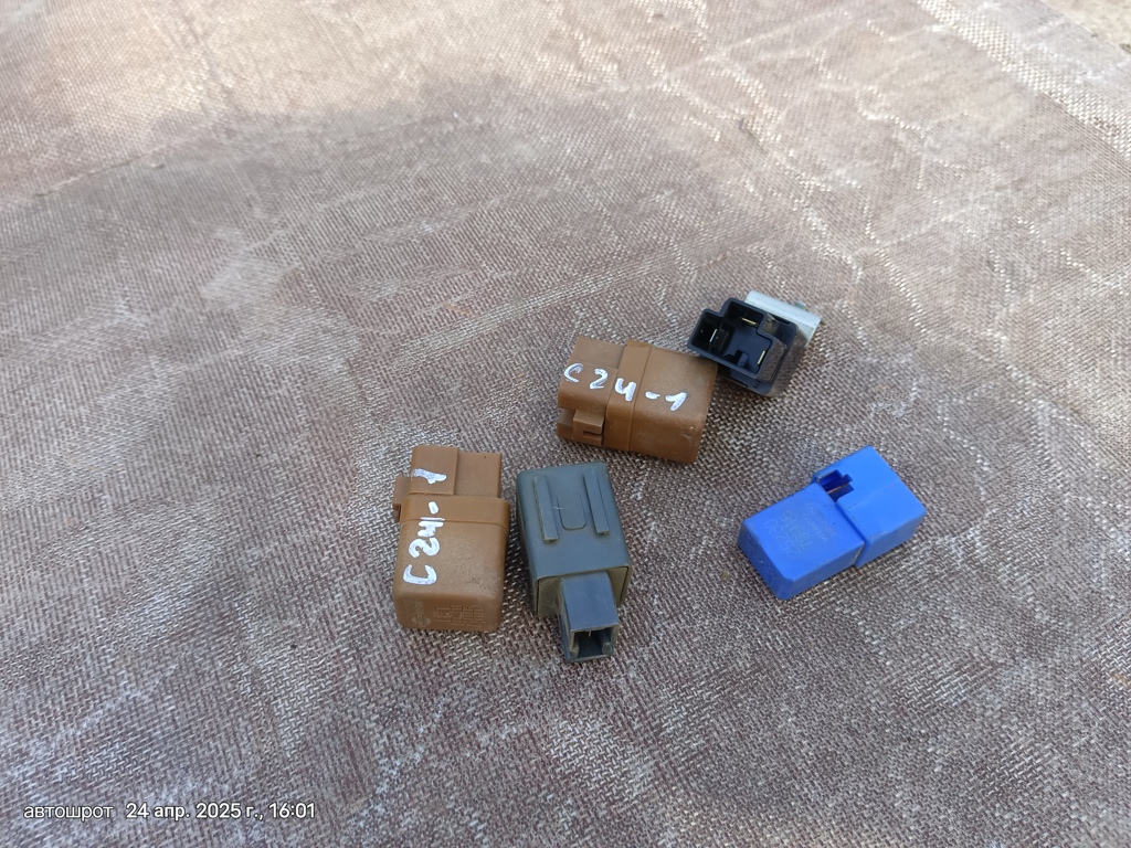 Nissan Serena C24 (1999—2005) для Реле