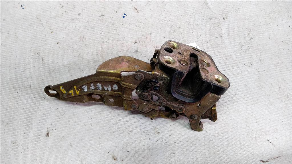 Opel Omega A (1984—1994) для Замок двери задней левой