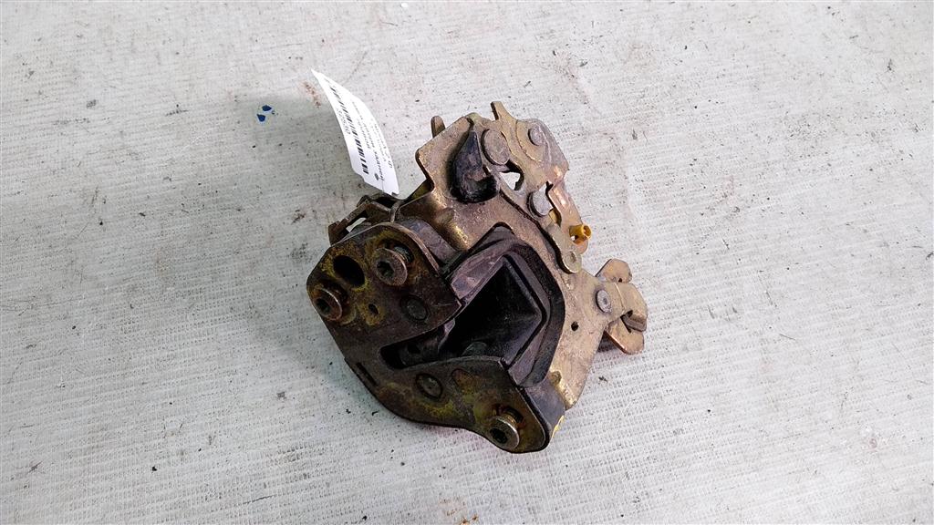 Opel Omega A (1984—1994) для Замок двери задней правой