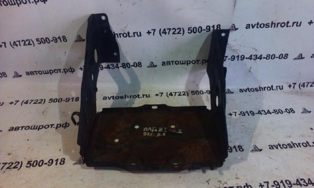 Mitsubishi Pajero II рестайлинг (1997—2004) для Крепление АКБ (корпус / подставка)