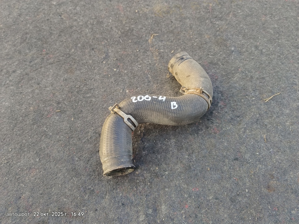 Peugeot 206 I (1998—2012) для Патрубок радиатора