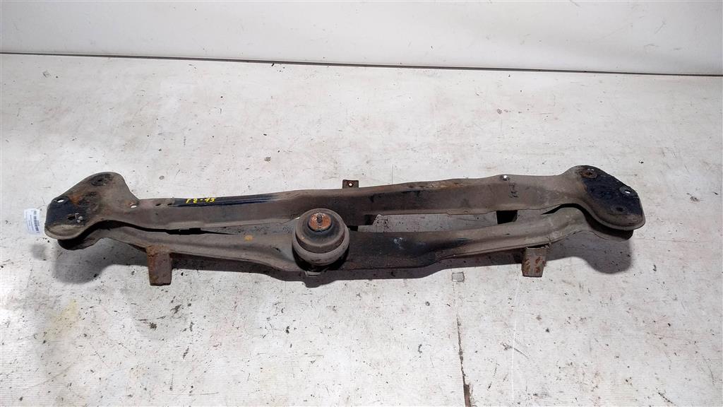 VOLKSWAGEN Golf Mk2 (1983—1992) для Балка подрадиаторная