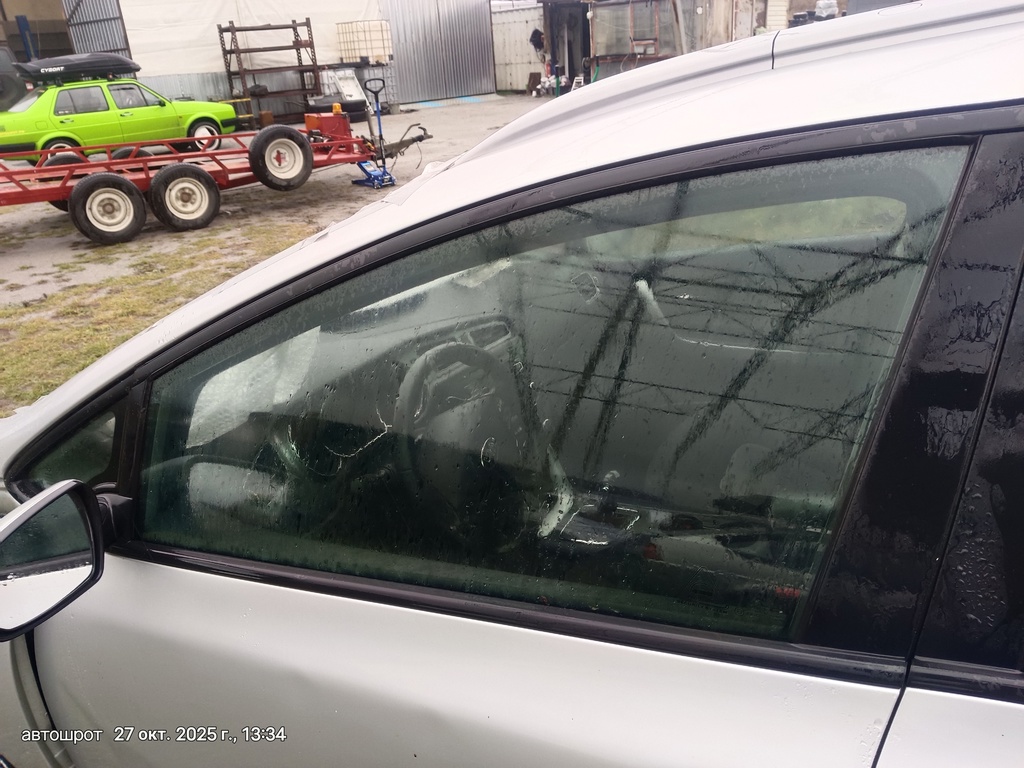 KIA Ceed JD (2012—2015) для Стекло двери передней левой