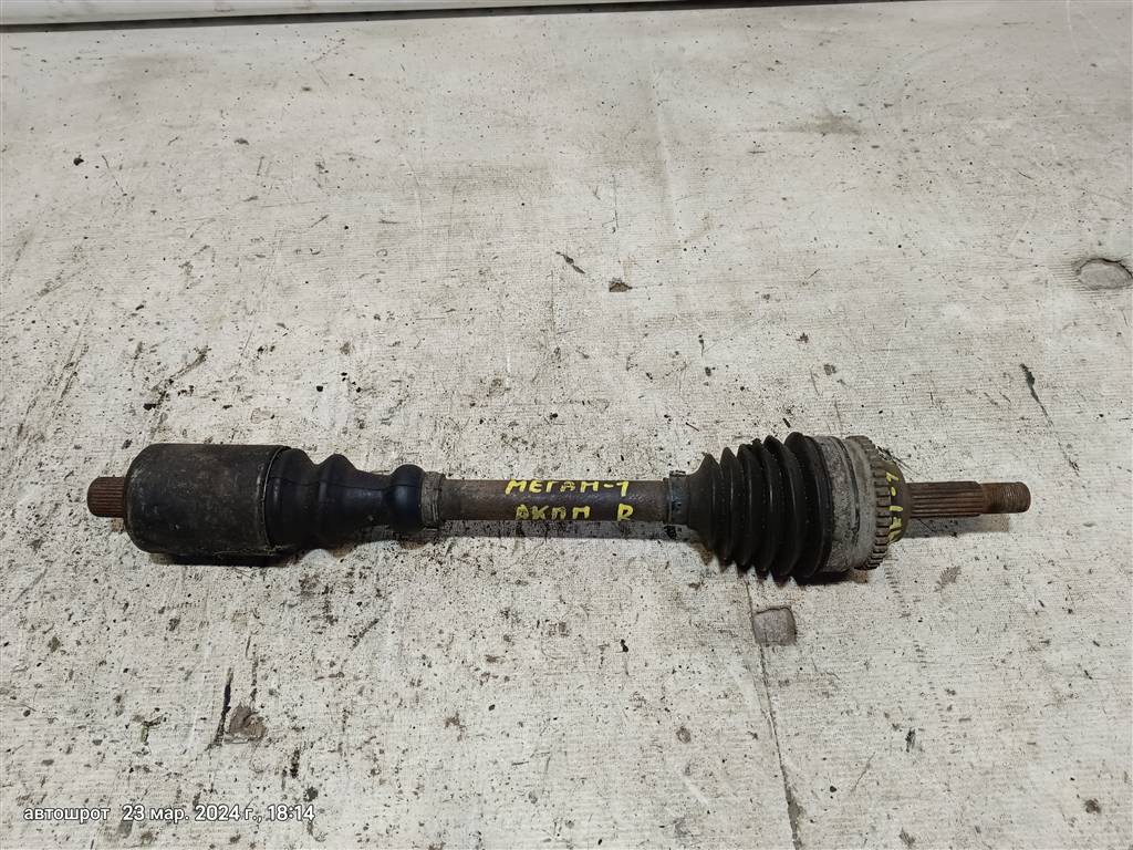 Renault Megane I (1995—1999) для Привод в сборе правый