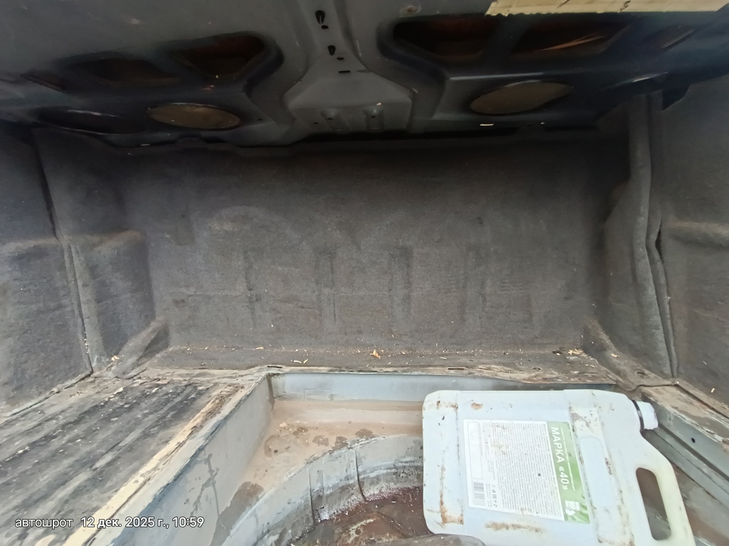 Mercedes-Benz E-класс W210/S210 (1995—1999) для Обшивка багажника км-т