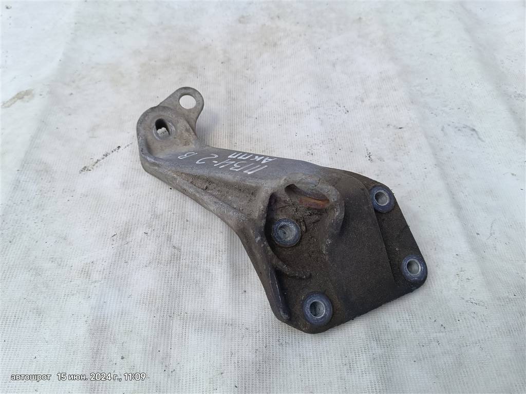 VOLKSWAGEN Passat B4 (1993—1997) для Кронштейн АКПП левый