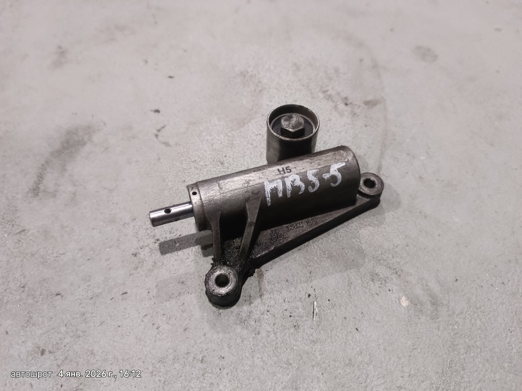 VOLKSWAGEN Passat B5 (1996—2001) для Натяжитель ремня (гидравлический)