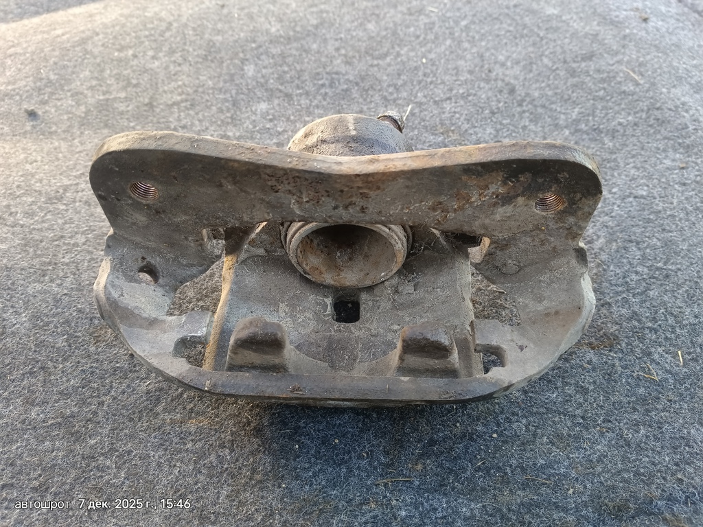 Toyota Lite Ace Noah I рестайлинг (1998—2001) для Суппорт передний правый