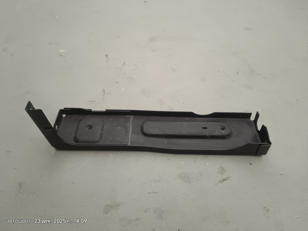 Land Rover Defender I рестайлинг (2007—2016) для Кронштейн ремня безопастности