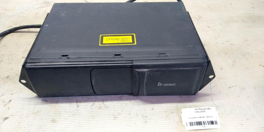 VOLKSWAGEN Passat B5 (1996—2001) для Чейнджер компакт дисков